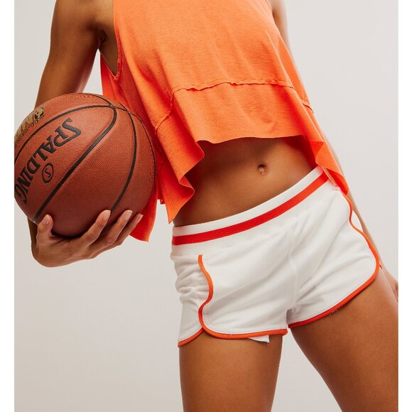 🆕 FP MOVEMENT Prep In Your Step Shorts / White Combo - Picture 1 of 8